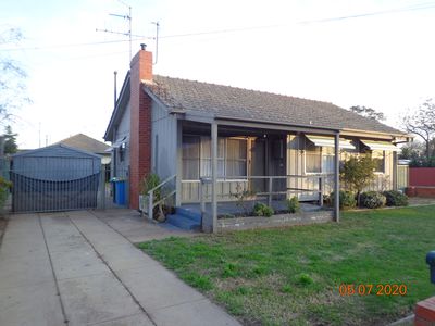 6 Cameron Avenue, Shepparton