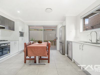6 / 83 Jamison Road, Kingswood