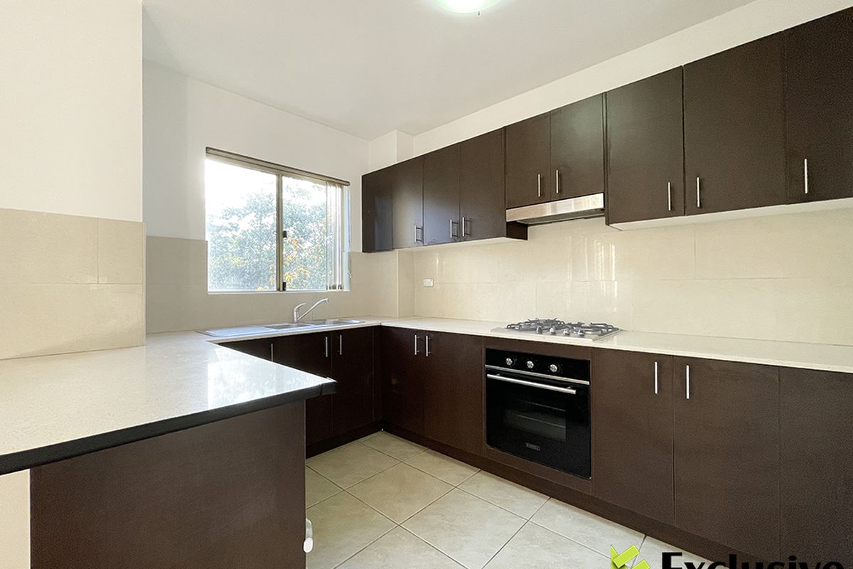 6 / 10 Crane Street, Homebush