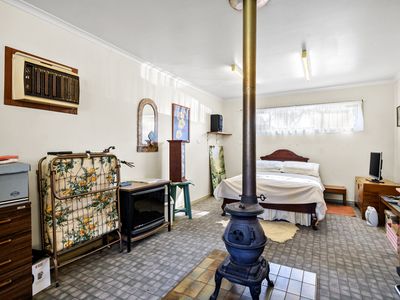 7 Hayes Road, Swanpool