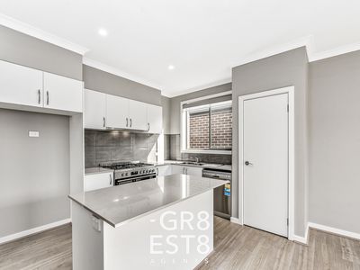6 Australorp Drive, Clyde North