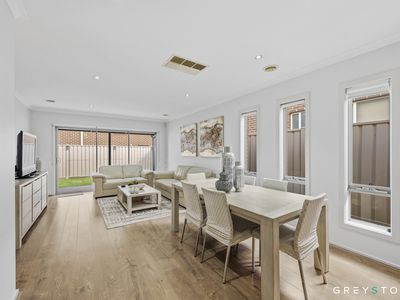 53 Orbis Avenue, Fraser Rise