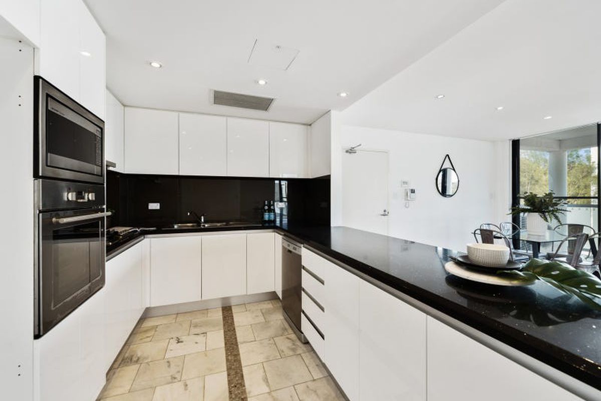 15 / 8 Bennett Street, Mortlake