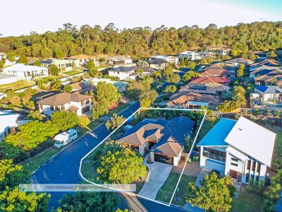 57 Laughlen Chase, Pacific Pines