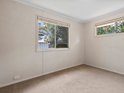 42 Woodlands Drive, Rochedale South