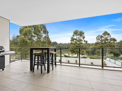 2 / 93 Caddies Boulevard, Rouse Hill