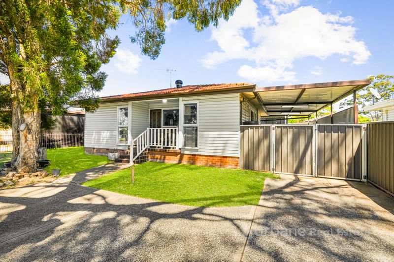 30 and 30A Manila Road, Lethbridge Park