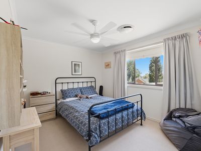 28 Holmes Crescent, Griffith