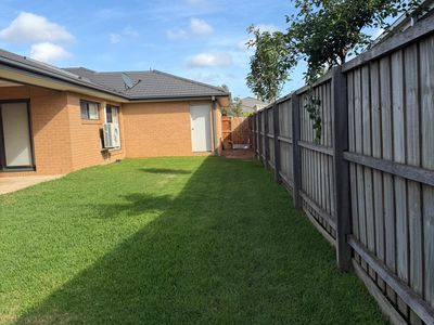 5 CARABEEN PLACE, Aintree