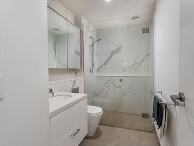 M107 / 188 Macaulay Road, North Melbourne
