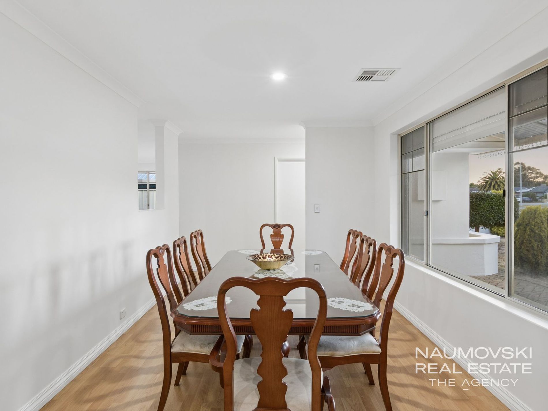 6 Jefferson Drive, Marangaroo