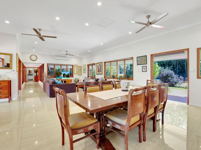97-99 James Cook Drive, Kewarra Beach