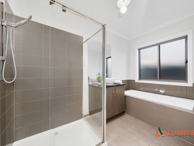 51 Freehold Street, Doreen