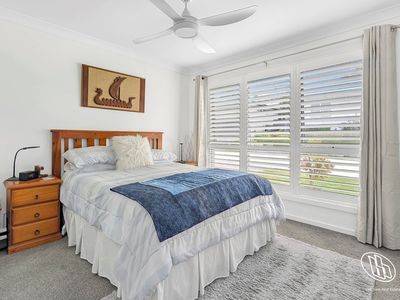 6 Yellowfin Close, Narooma
