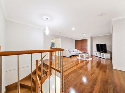 44 Feathertail Place, Wakerley