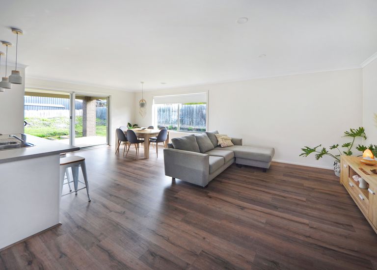 6 Coastal Court, Portland