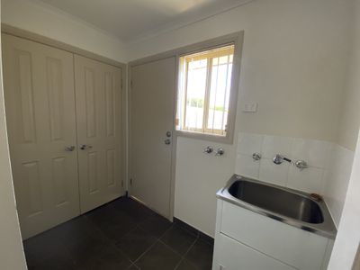 32 Kerford Crescent, Point Cook