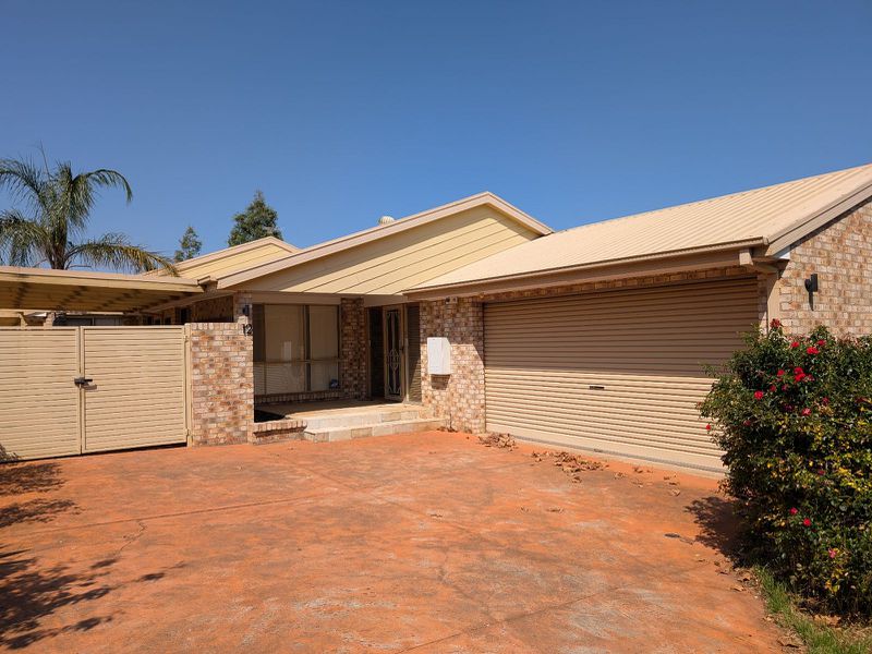 12 Englewood Court, Hillside