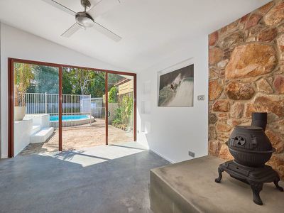 9 Gloria Street, South Golden Beach