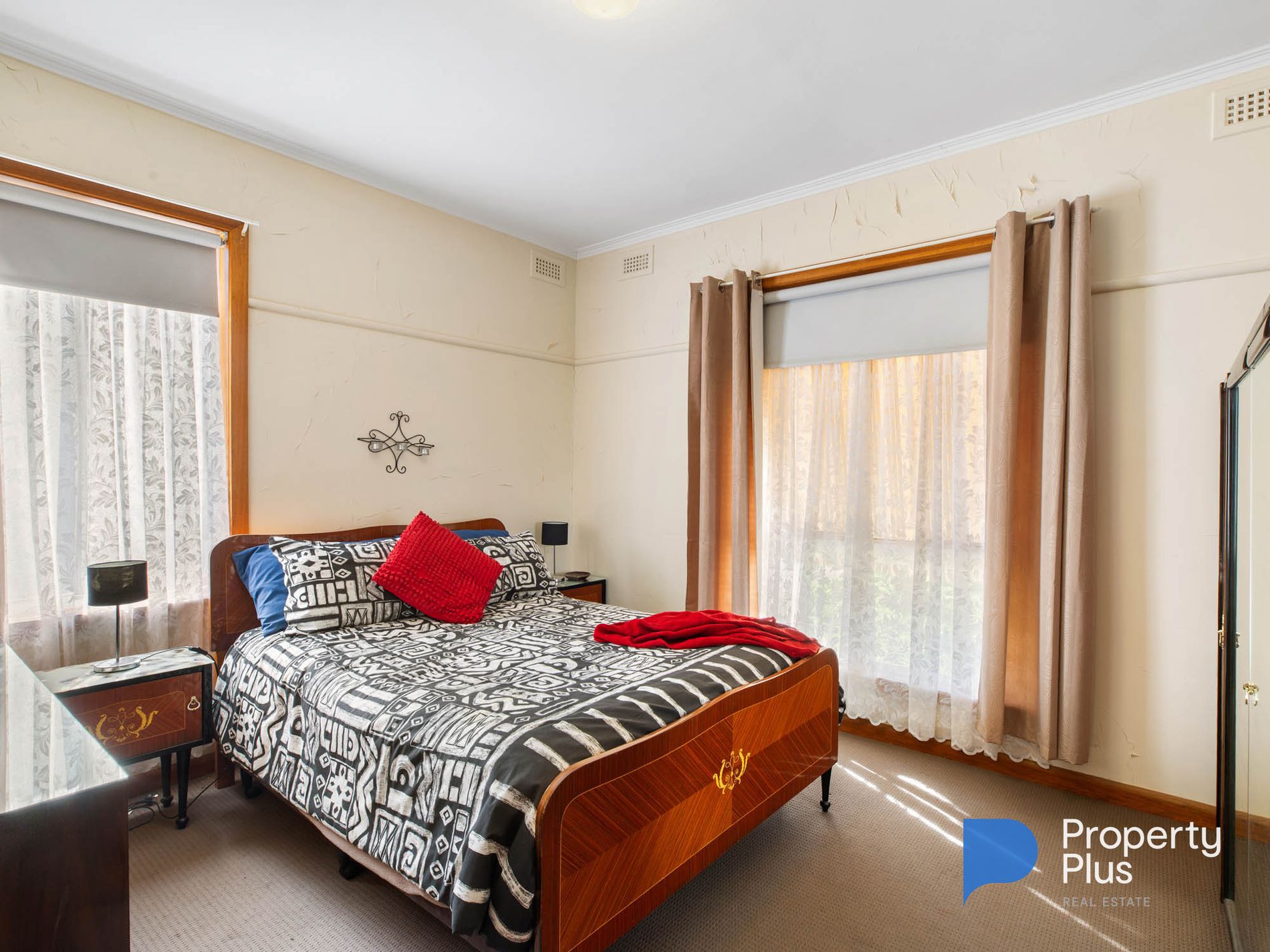 4 Mary Street, Charlton