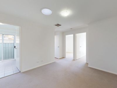 22 Dalbeattie Crescent, Dubbo