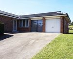 15 SHACKLETON STREET, Robertson