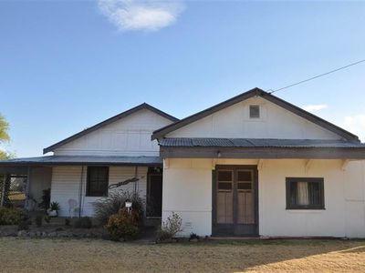 24 Oberon  Street, Eugowra