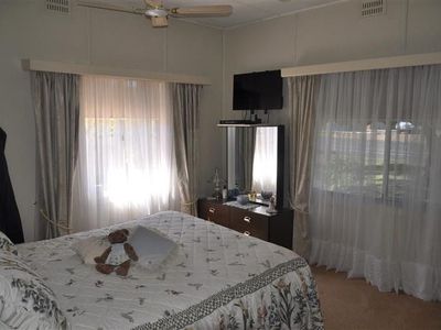 67 Church St, Forbes