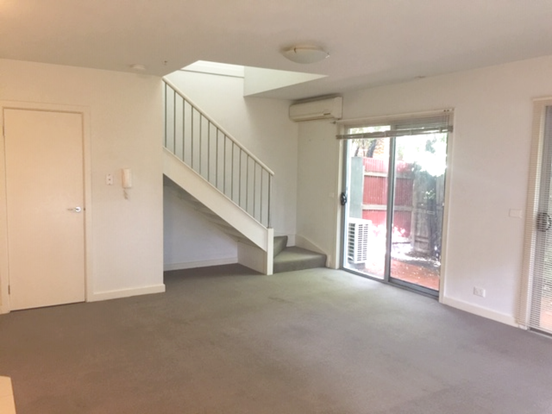 9 / 35 Rosstown Road, Carnegie
