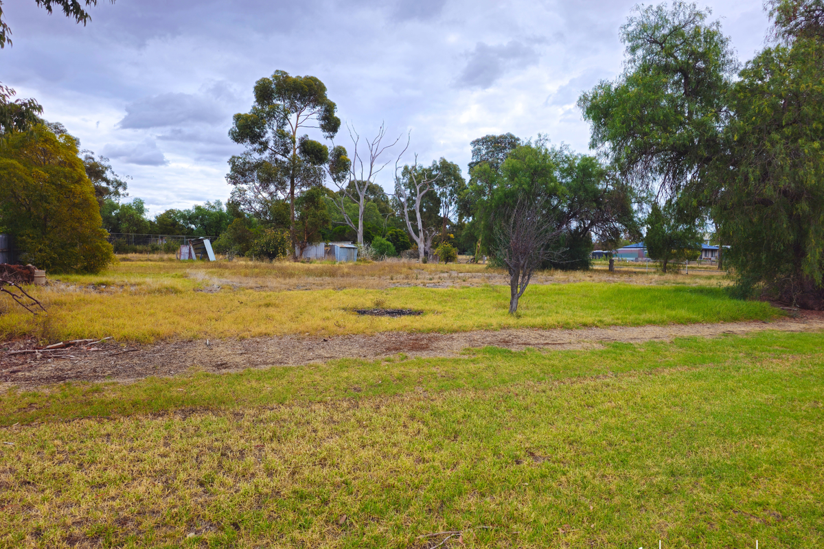 1 Tennis Court Road, Corop