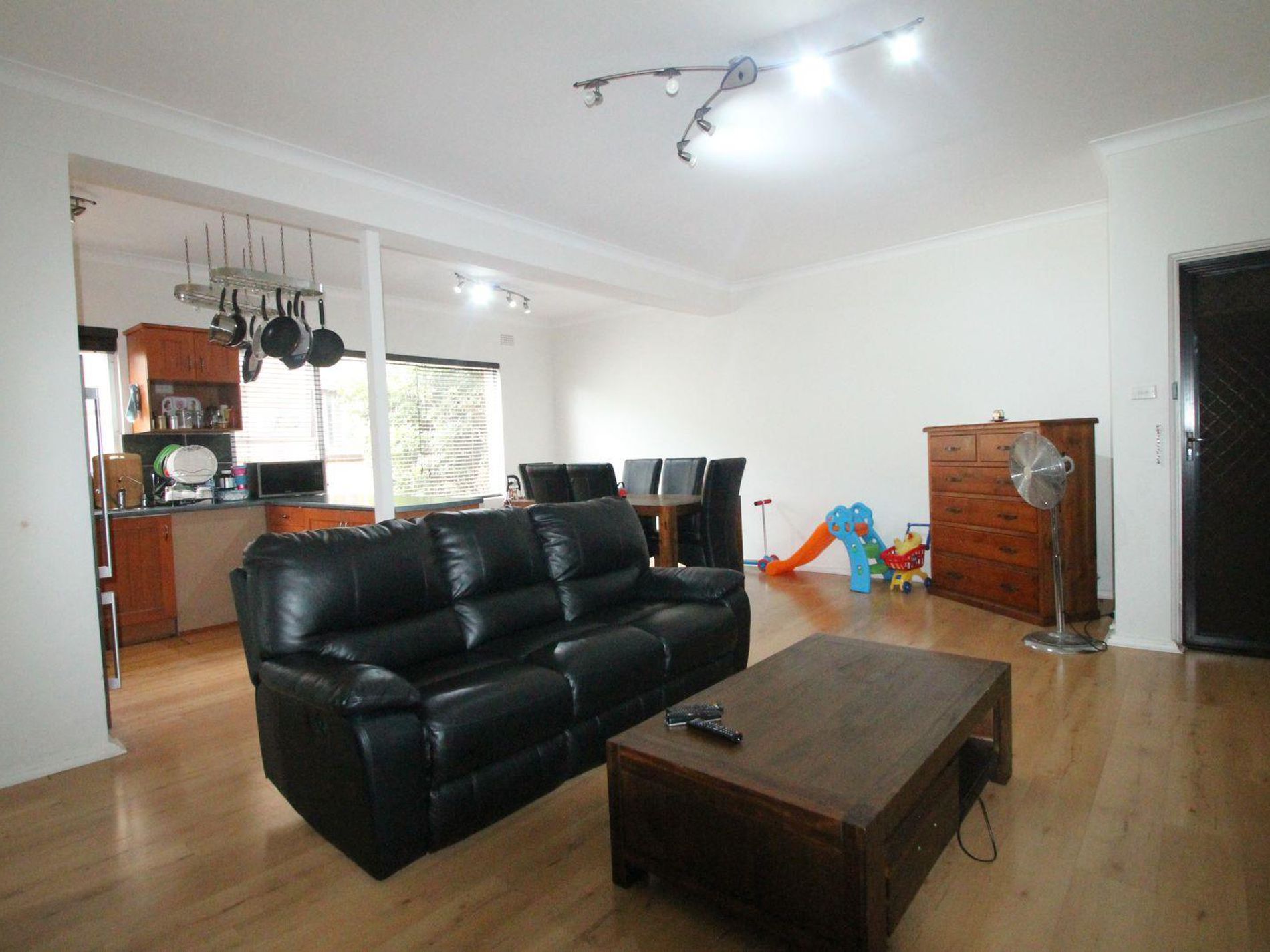 4 / 5 Gladstone Street, Bexley