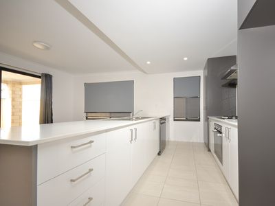 104c Safety Bay Rd, Shoalwater