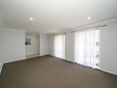 6 Lancier Place, Rockingham