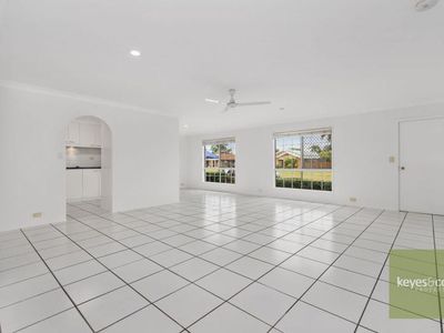 18 Redwood Avenue, Kirwan
