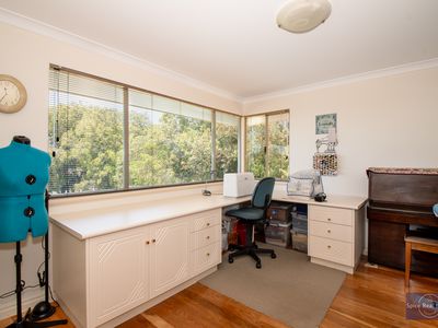 2 Maloney Close, Ocean Beach