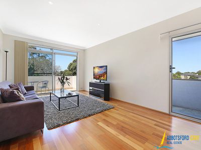 7 / 23 Walton Crescent, Abbotsford