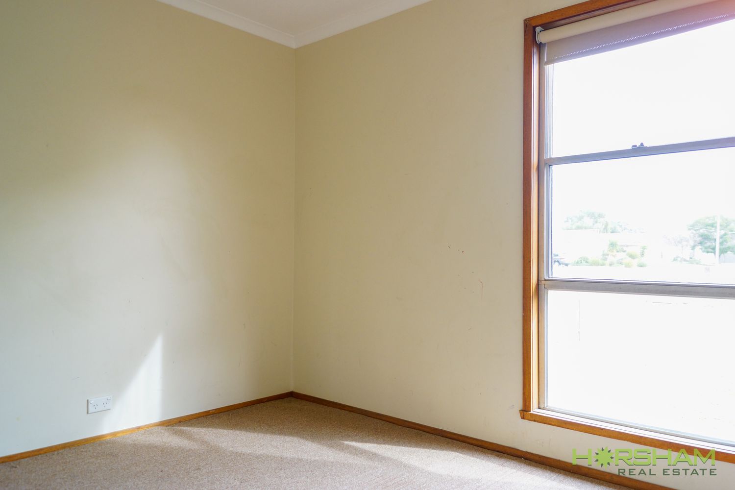 8 Shirley Street, Horsham