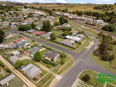 79 Carcoar St, Blayney