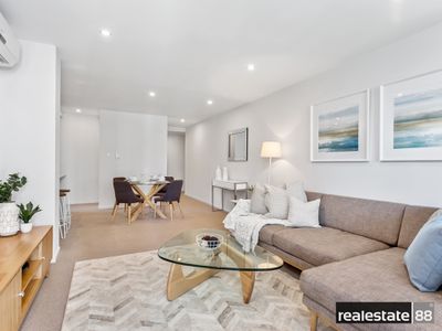 81 / 172 Railway Parade, West Leederville