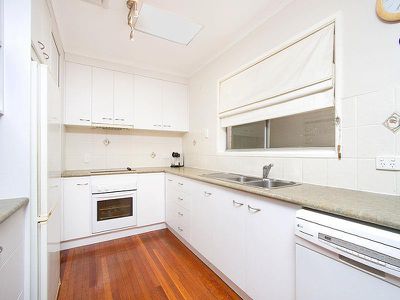 10 Narrawong Street, Rochedale South