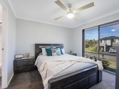 12 Eleanor Close, Hamlyn Terrace