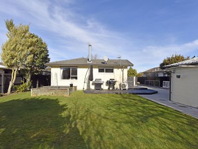 55 Solomon Avenue, Redwood