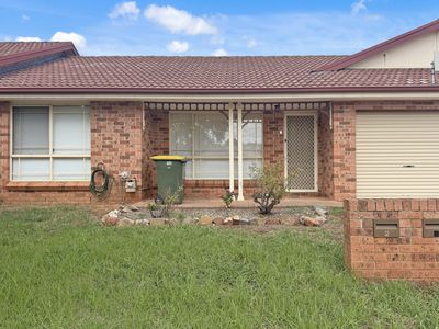 2 / 52 William Street , Forbes