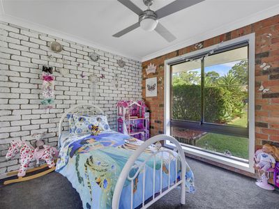 32 Wattle Street, Fishermans Paradise