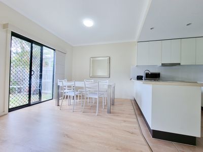 23 / 1 Michel Place, Telina