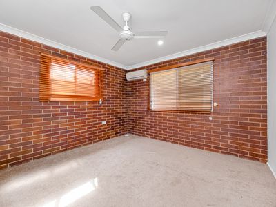 8 Poinciana Avenue, Taranganba