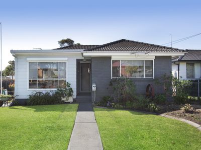 1 Malin Road, Oak Flats