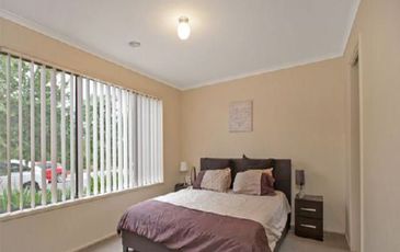 66 Tipperary Circuit, Pakenham