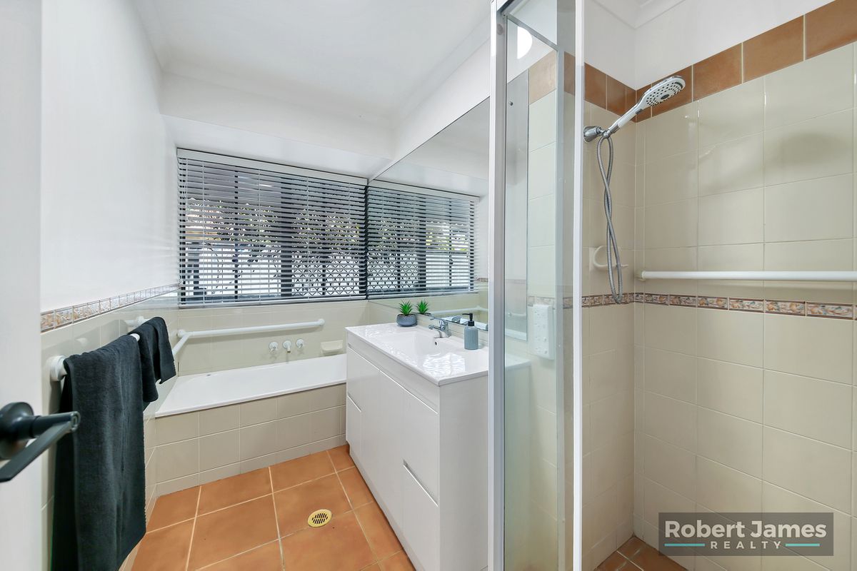 4 Daintree Way, Tewantin