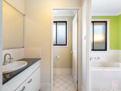 32 Greenhaven Circuit, Woongarrah